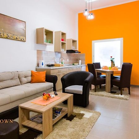 Downtown Lux Apartments, سوبوتيتْسا المظهر الخارجي الصورة